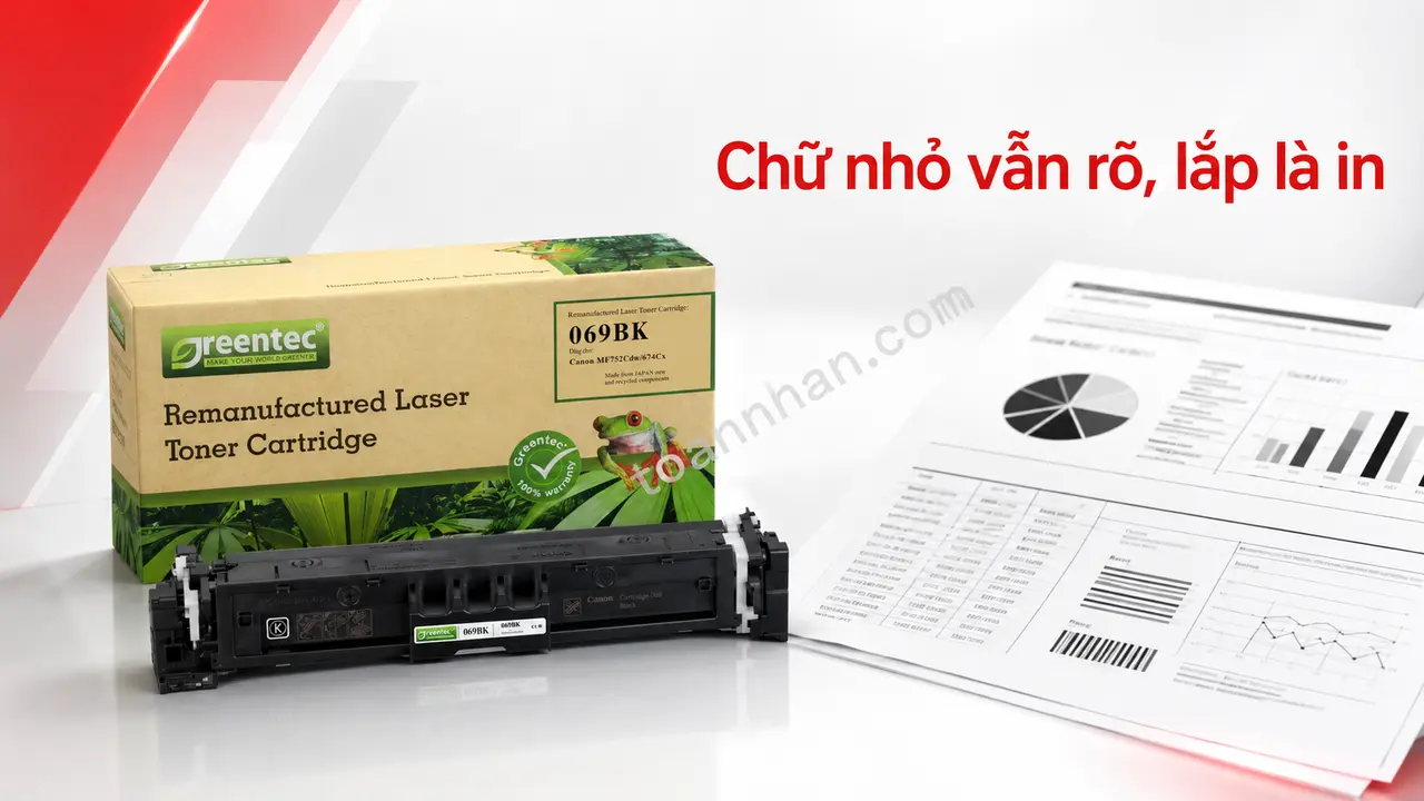 Hộp và cartridge Greentech CN069BK cạnh hóa đơn chữ nhỏ rõ nét