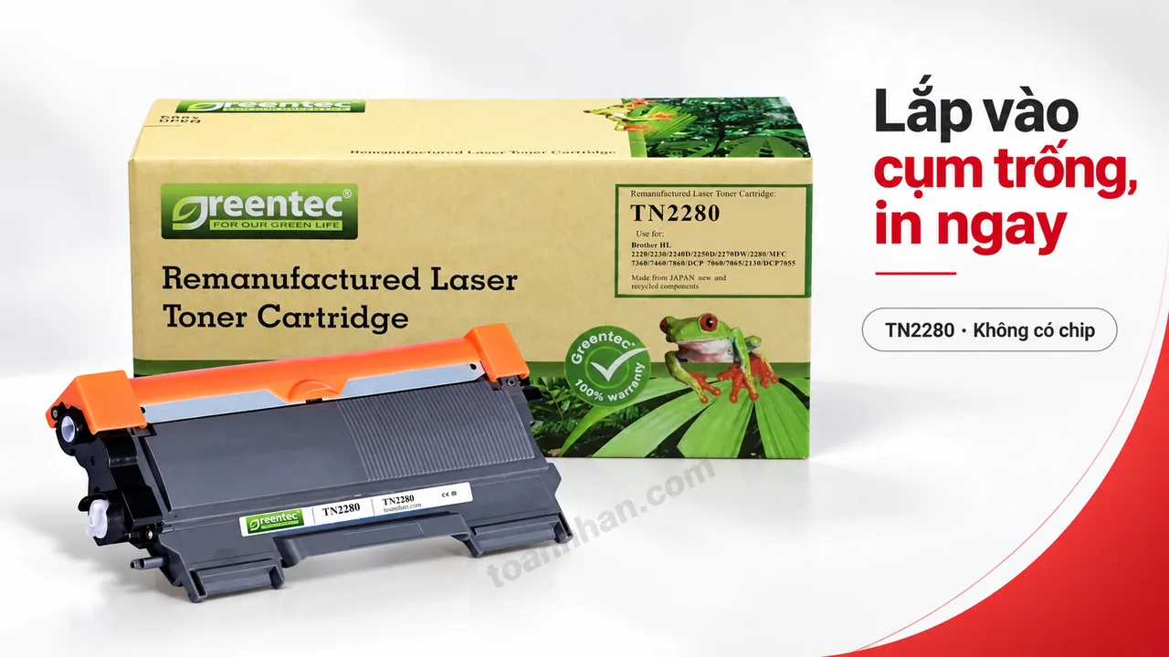 Hộp mực Greentec Brother TN2280 không chip đặt trước vỏ hộp, minh họa lắp vào cụm trống