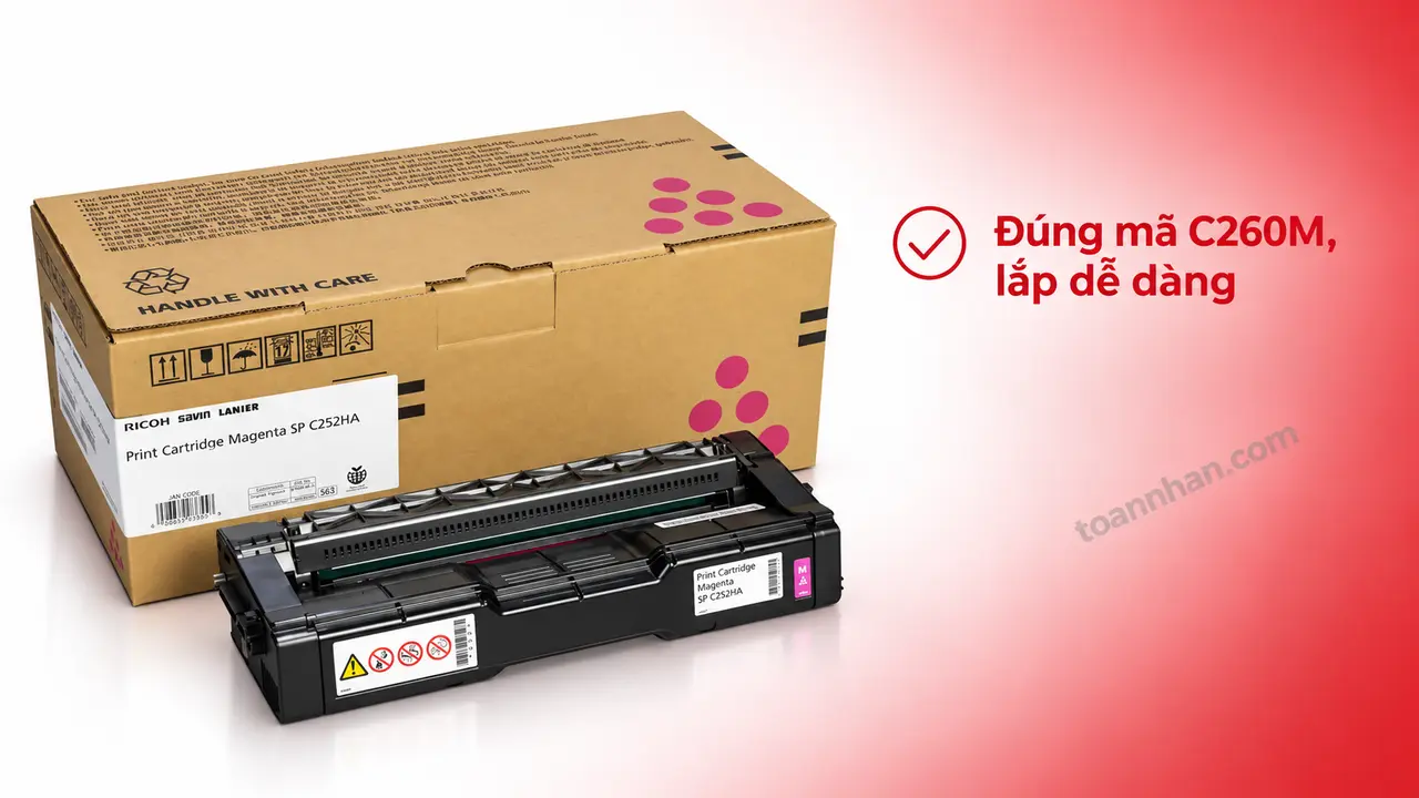 Mực in laser Ricoh C260M chính hãng trên nền studio, minh họa lắp đúng mã hộp mực