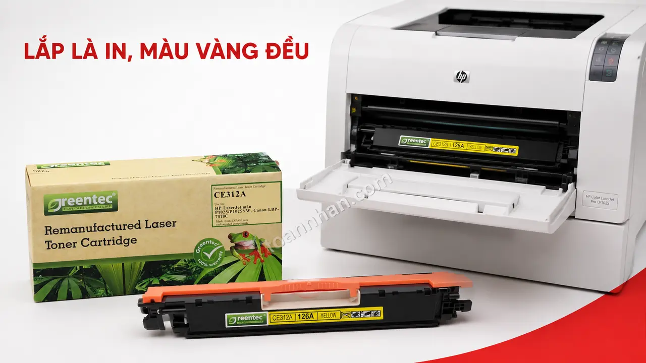 Hộp mực Greentech HP CE312A màu vàng đang lắp vào máy HP Color LaserJet Pro CP1025