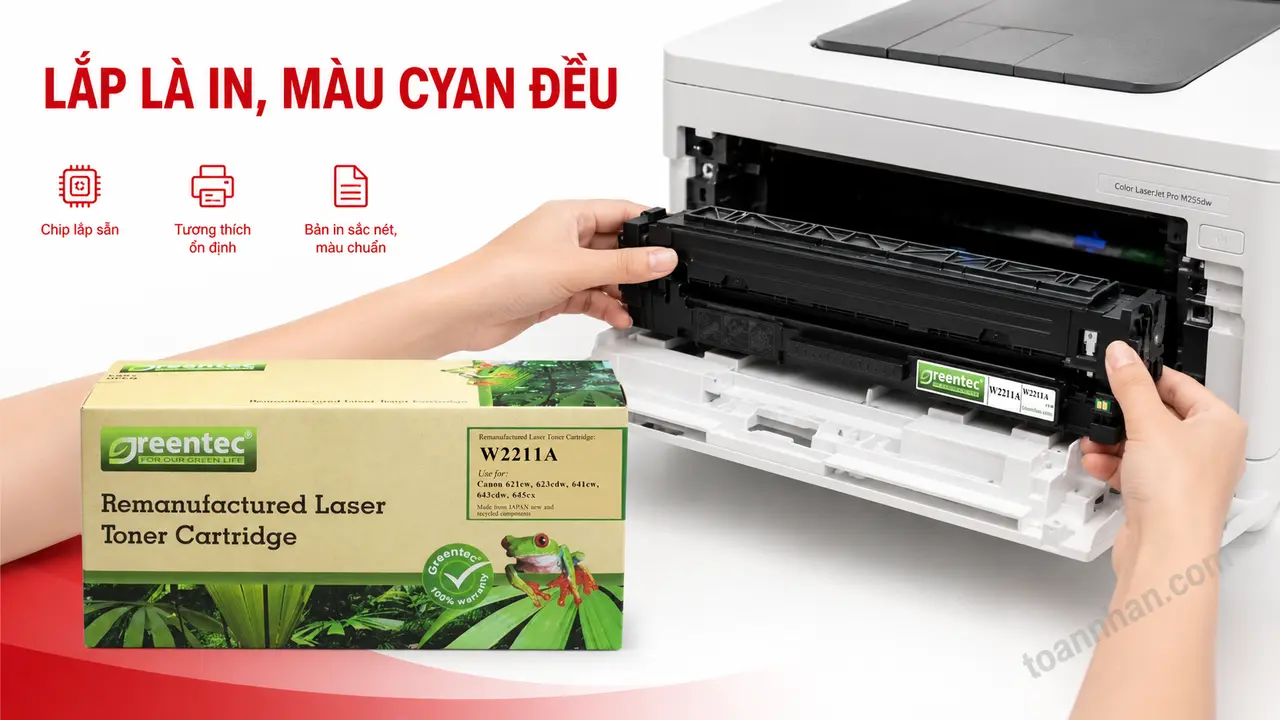 Hộp mực Greentech HP W2211A màu cyan đang lắp vào máy Color LaserJet Pro M255dw